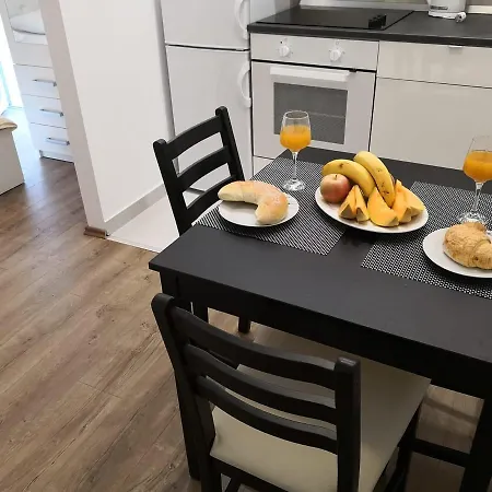 Apartment Niko Omis