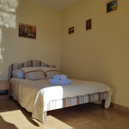Niko Apartment *