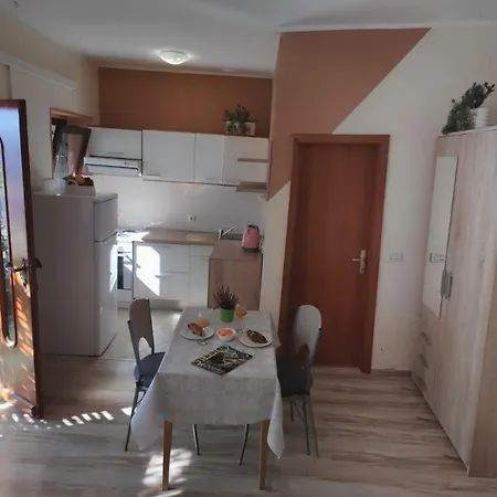 Apartment Niko *